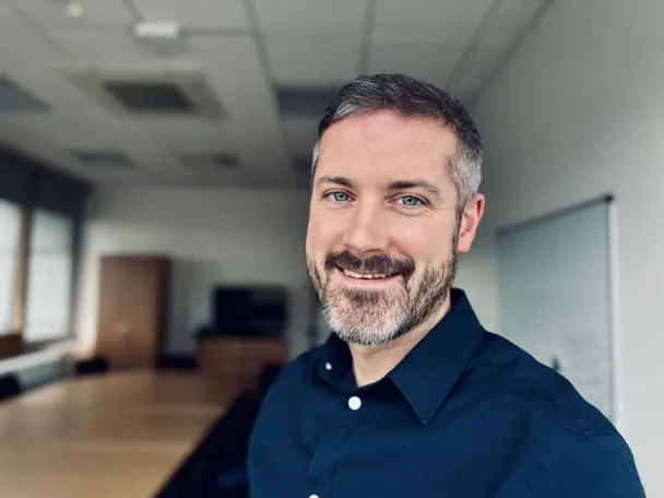 Dr Chris Seenan